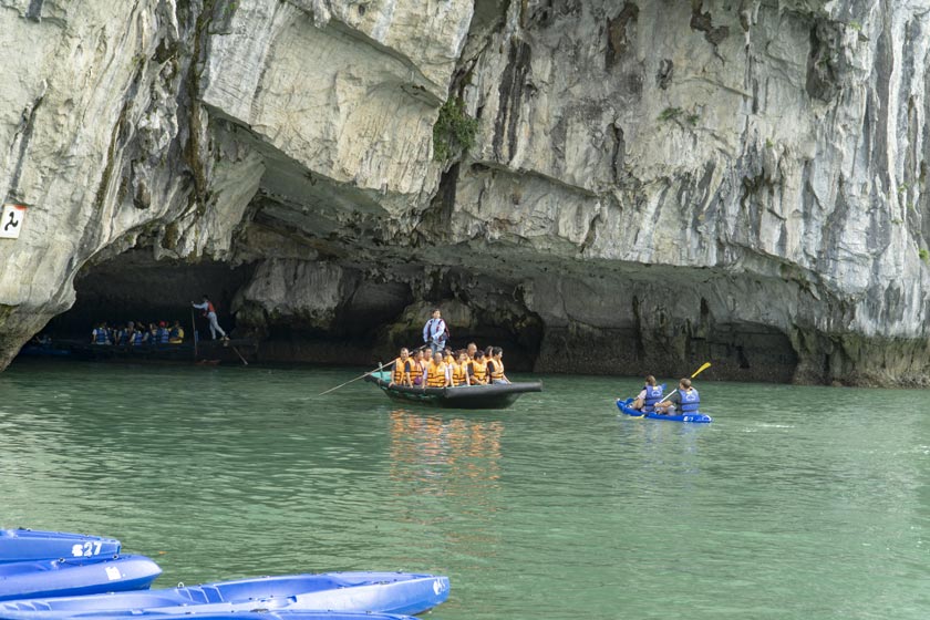 Luon cave Halong bay