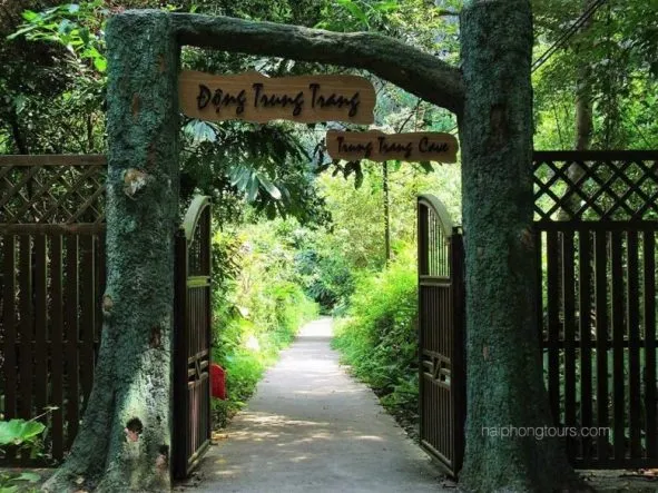 Trung Trang cave Cat Ba island