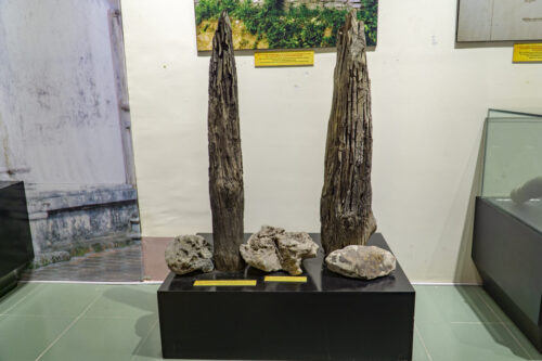Wood pilla in Hai Phong Museum
