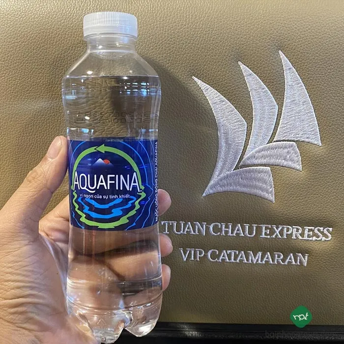 Nước uống miễn phí trên tàu hạn chế Tuần Châu Express V