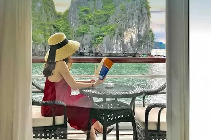 Best cruises from Haiphong to Halong bay have balcony