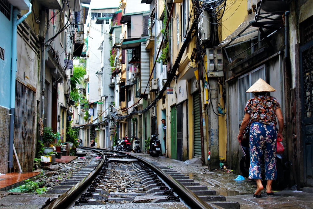 Train Street In Hanoi - The Surprising Attraction In Vietnam