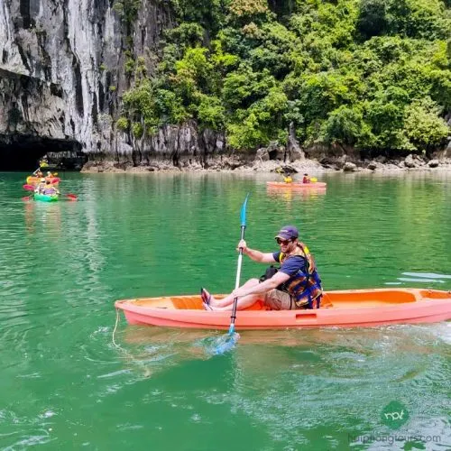 Kayaking at Luon cave