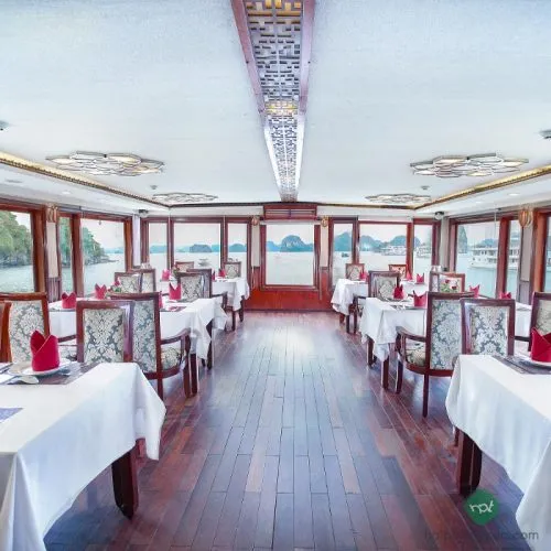 Restaurant on Oriental Sails
