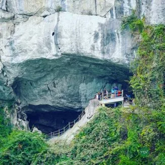 Entrance of Sung Sot cave