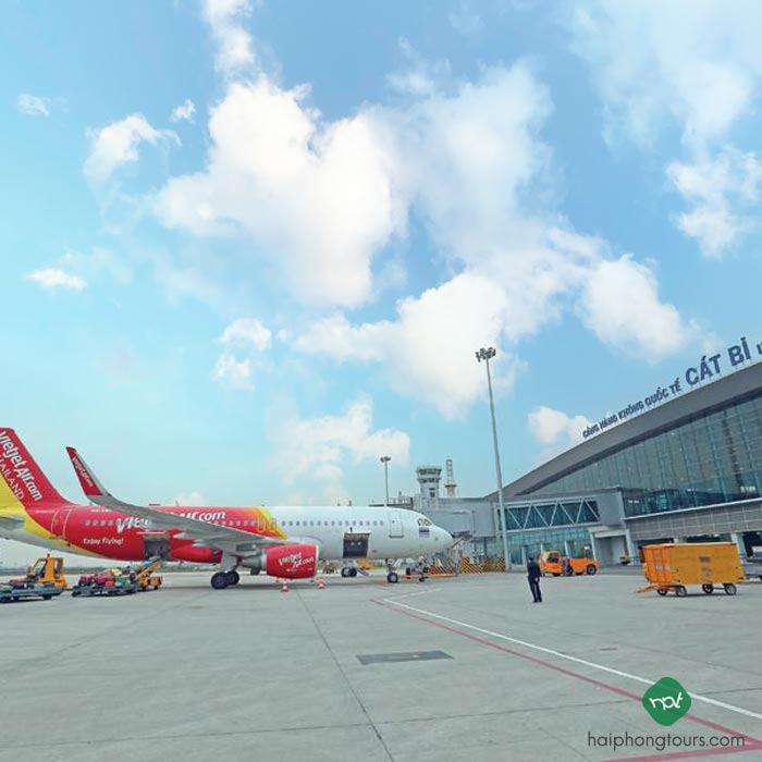 Closest airport to Halong bay