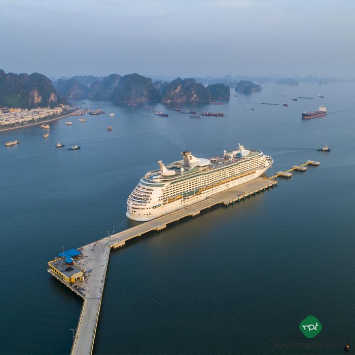 Halong bay day tour from Cruise Ship