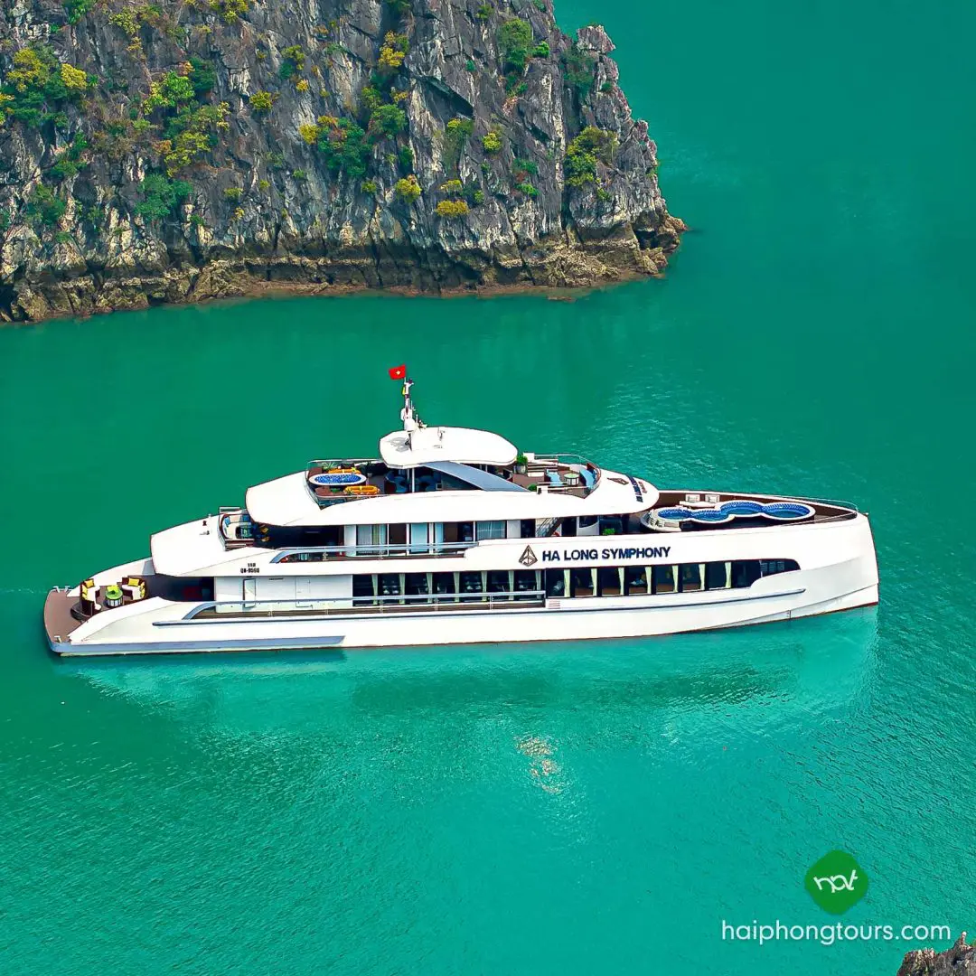 Top Luxury Halong Bay 1 Day Yacht with Private Room